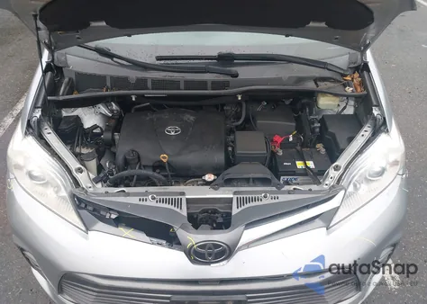 2018 Toyota Sienna Xle 8 Passenger z USA, uszkodzony, nr VIN 5TDYZ3DCXJS937984